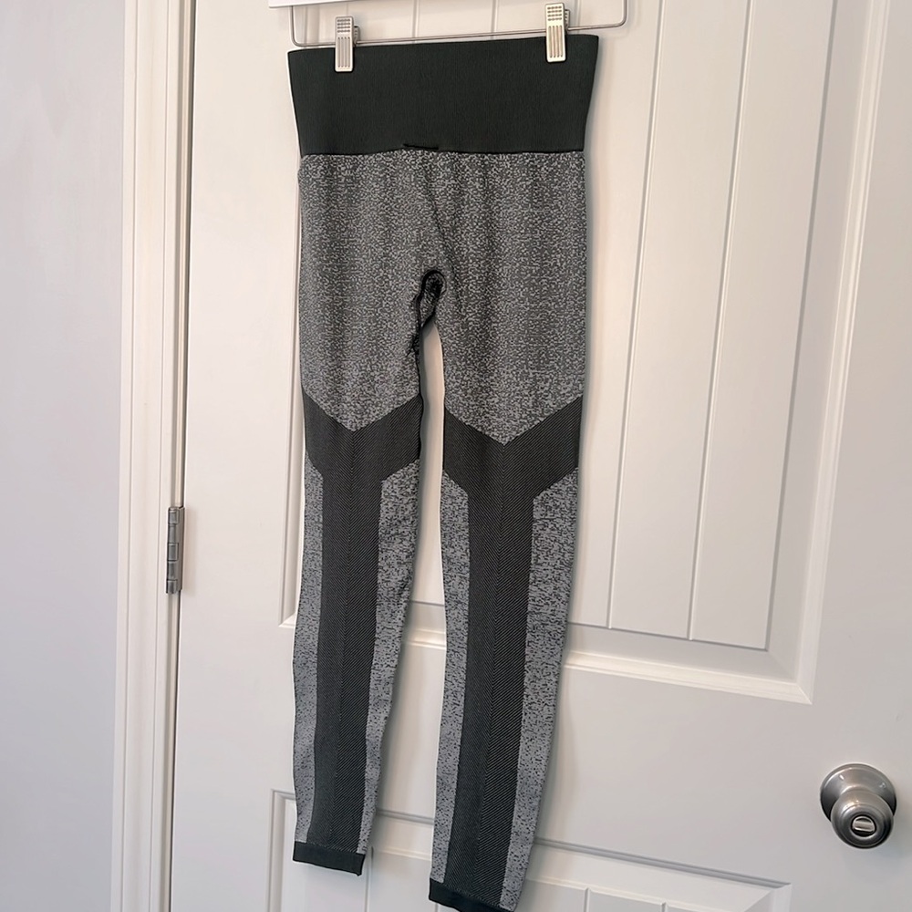 Adidas Interval Marbled 7/8 Legging - Small - Picture 3 of 6